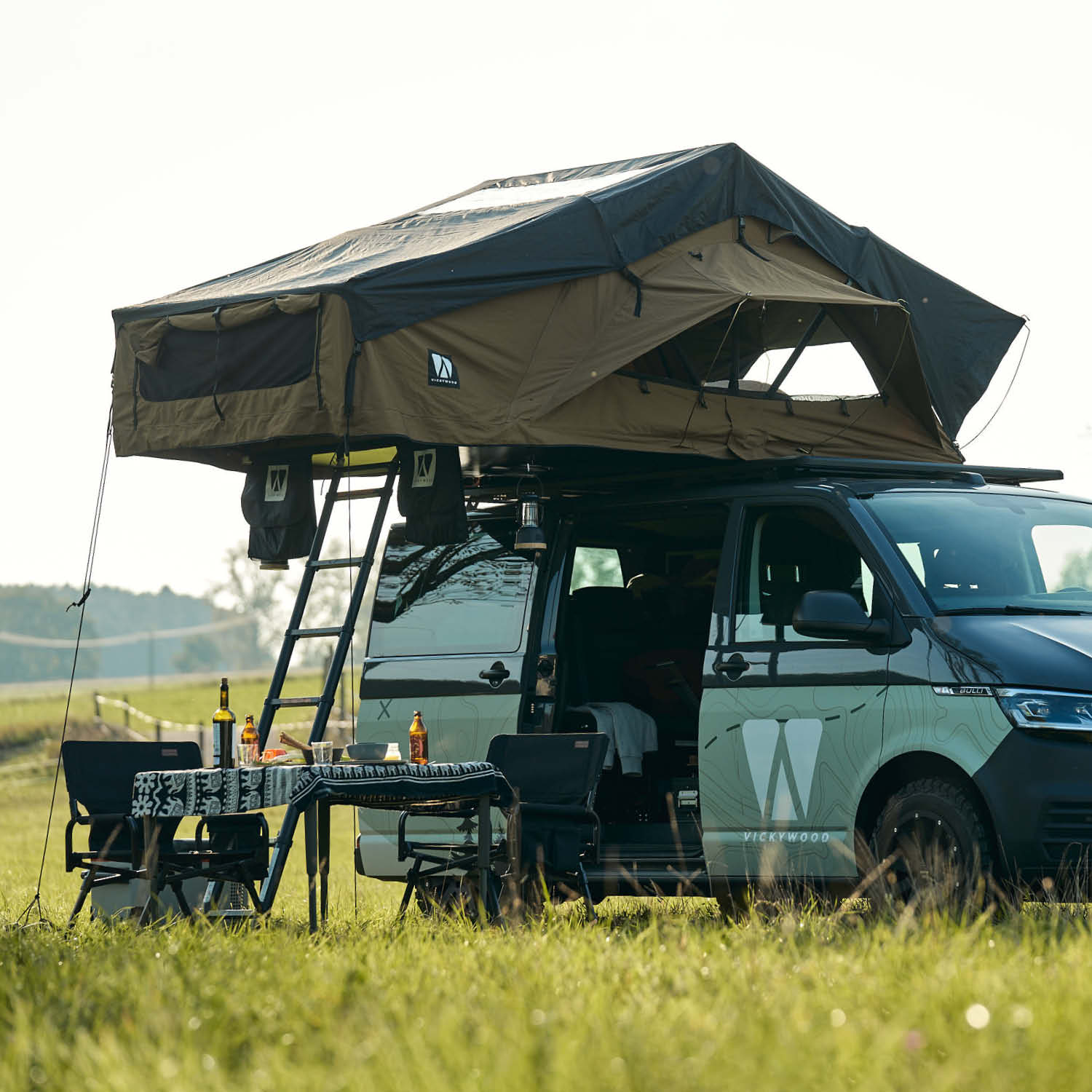 Vickywood Big Willow Gen 3 Goldbraun auf VW Bus