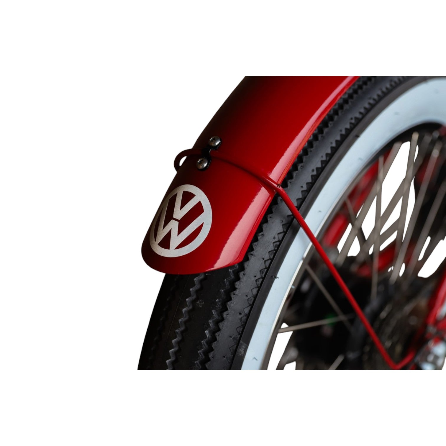 Volkswagen Bulli Bike: Handgefertigt, mit 80 km Reichweite, 250 W Motor und nostalgischem Design. Perfekt für Abenteuer und Komfort!