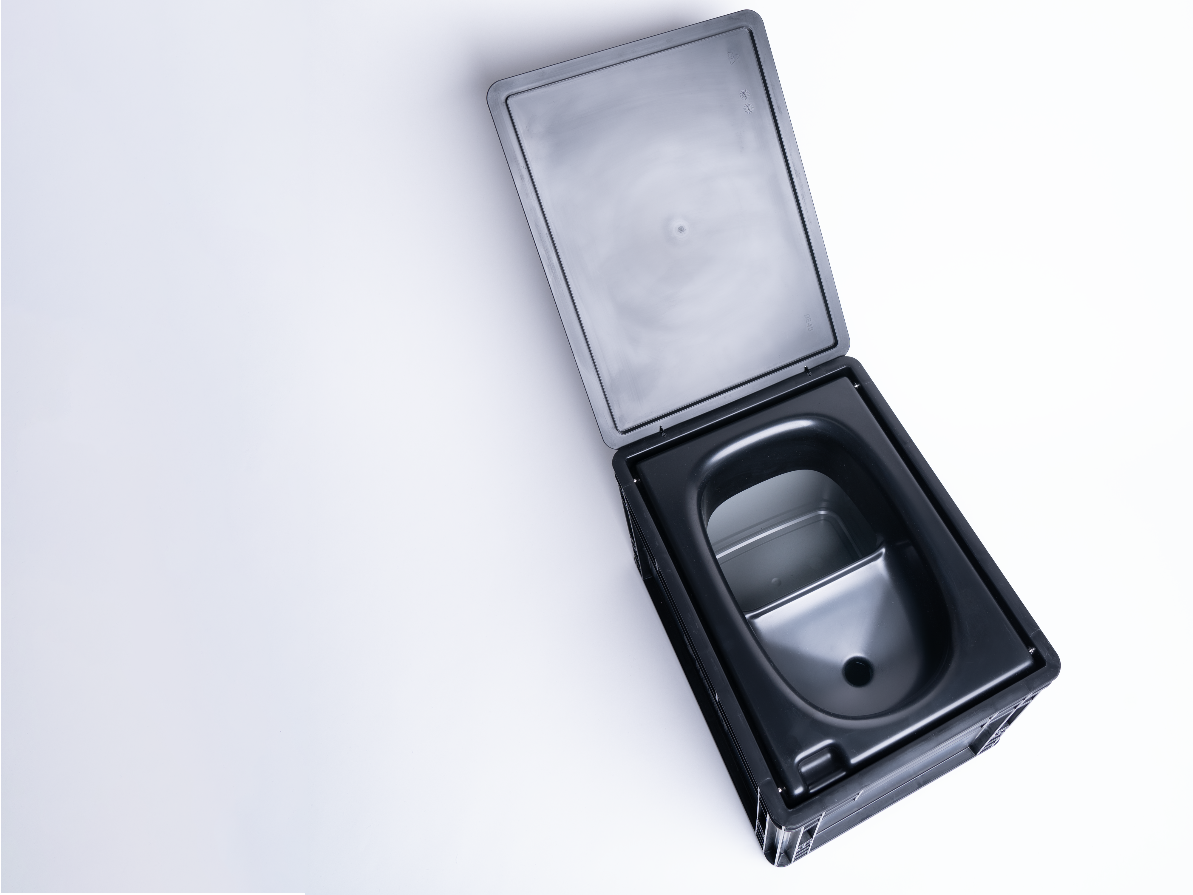 BOXIO TOILET: Leichte, umweltfreundliche Trockentrenntoilette im Eurobox-Format (40x30x28 cm). Nachhaltig & kompakt.