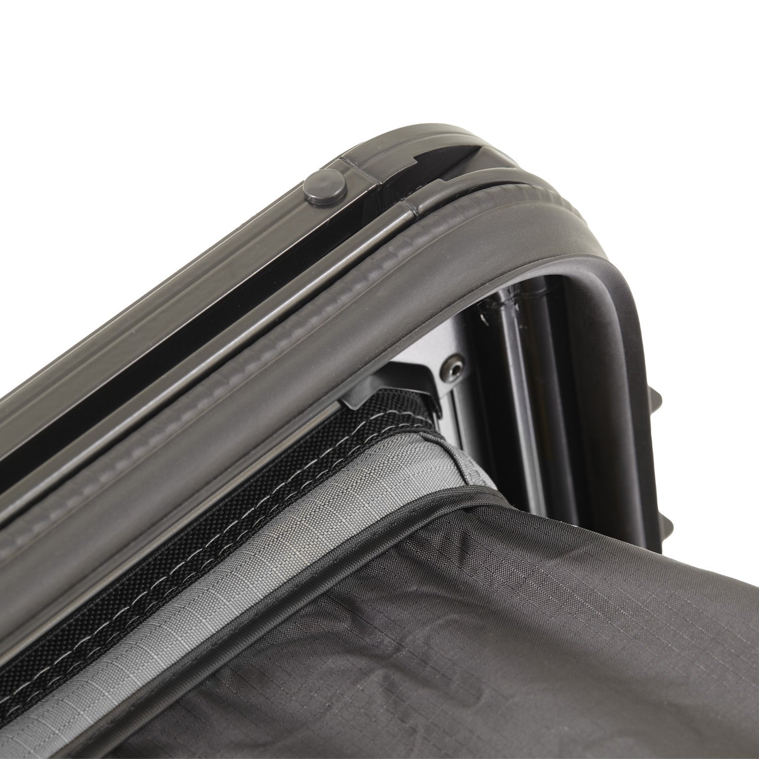 Praktisches Vorzelt für das CUMARU LIGHT: schneller Aufbau durch robusten Reißverschluss, Moskitonetze, stabiler Stand, kompaktes Packmaß.