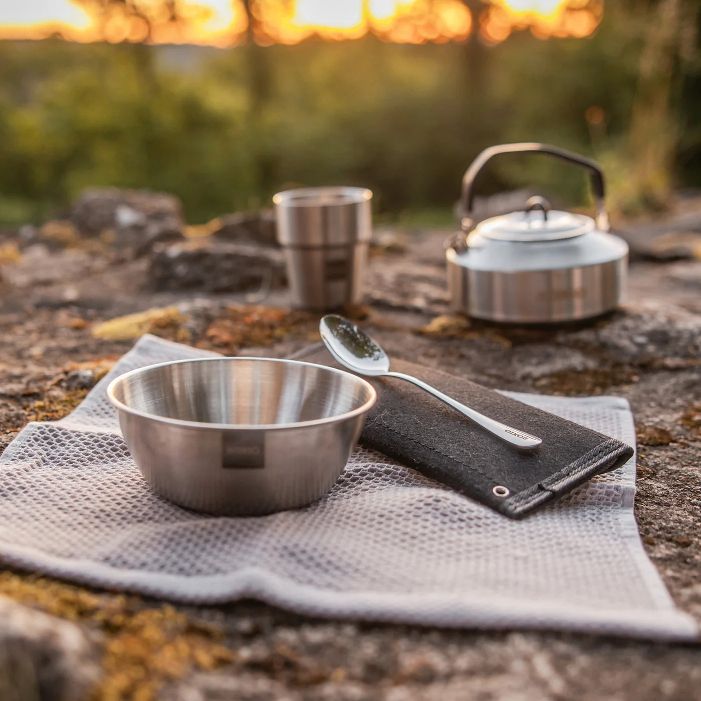 BOXIO COOK UP Eurobox mit Geschirr & Besteck für 4 Personen