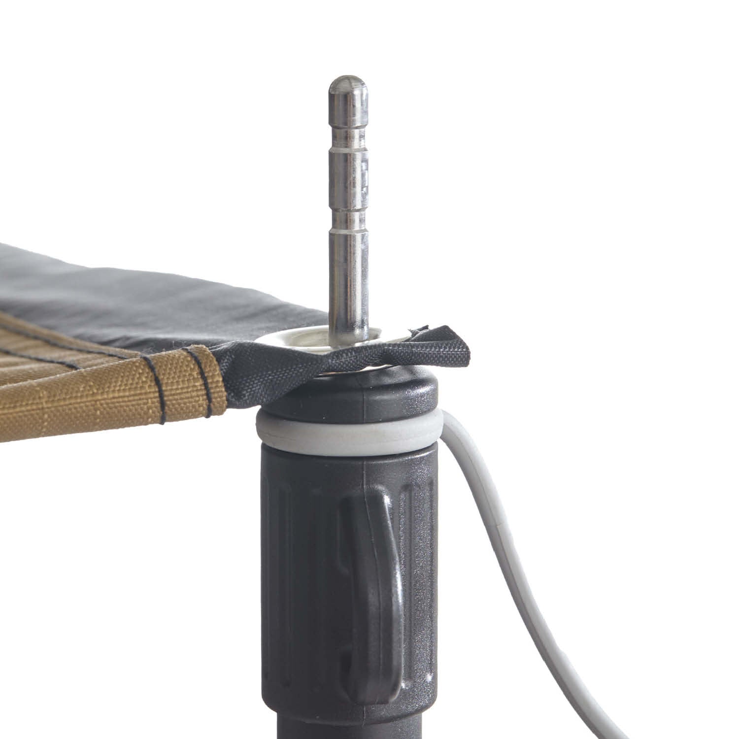 Praktisches Vorzelt für das CUMARU LIGHT: schneller Aufbau durch robusten Reißverschluss, Moskitonetze, stabiler Stand, kompaktes Packmaß.