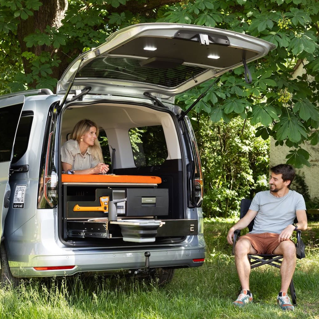 EGOE Nestbox M Komplettset – Campingbox mit Küche, Kühlschrank-Platz & Bett