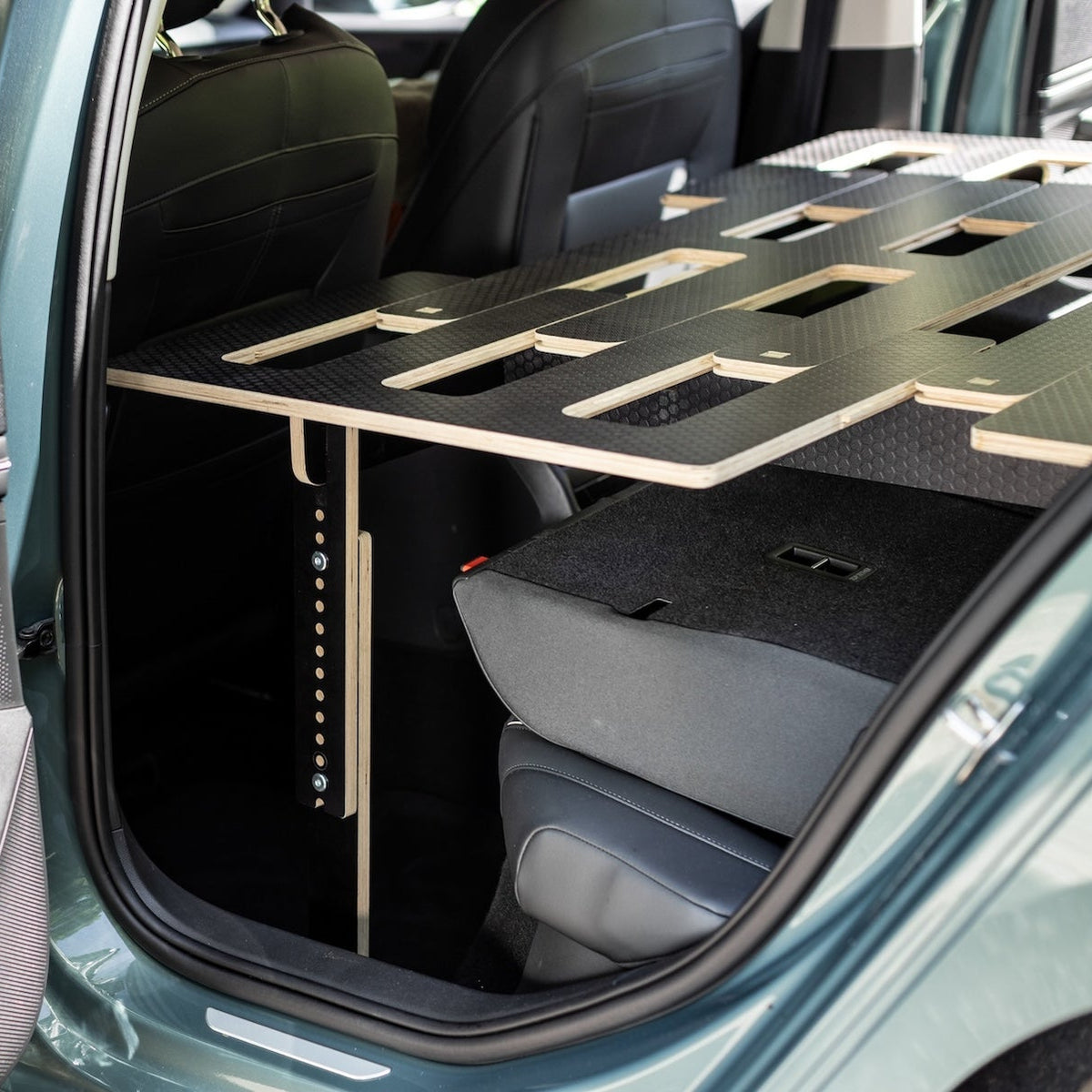 EGOE Nestbox S Komplettset – Campingbox mit Küche, Bett & Wassermodul