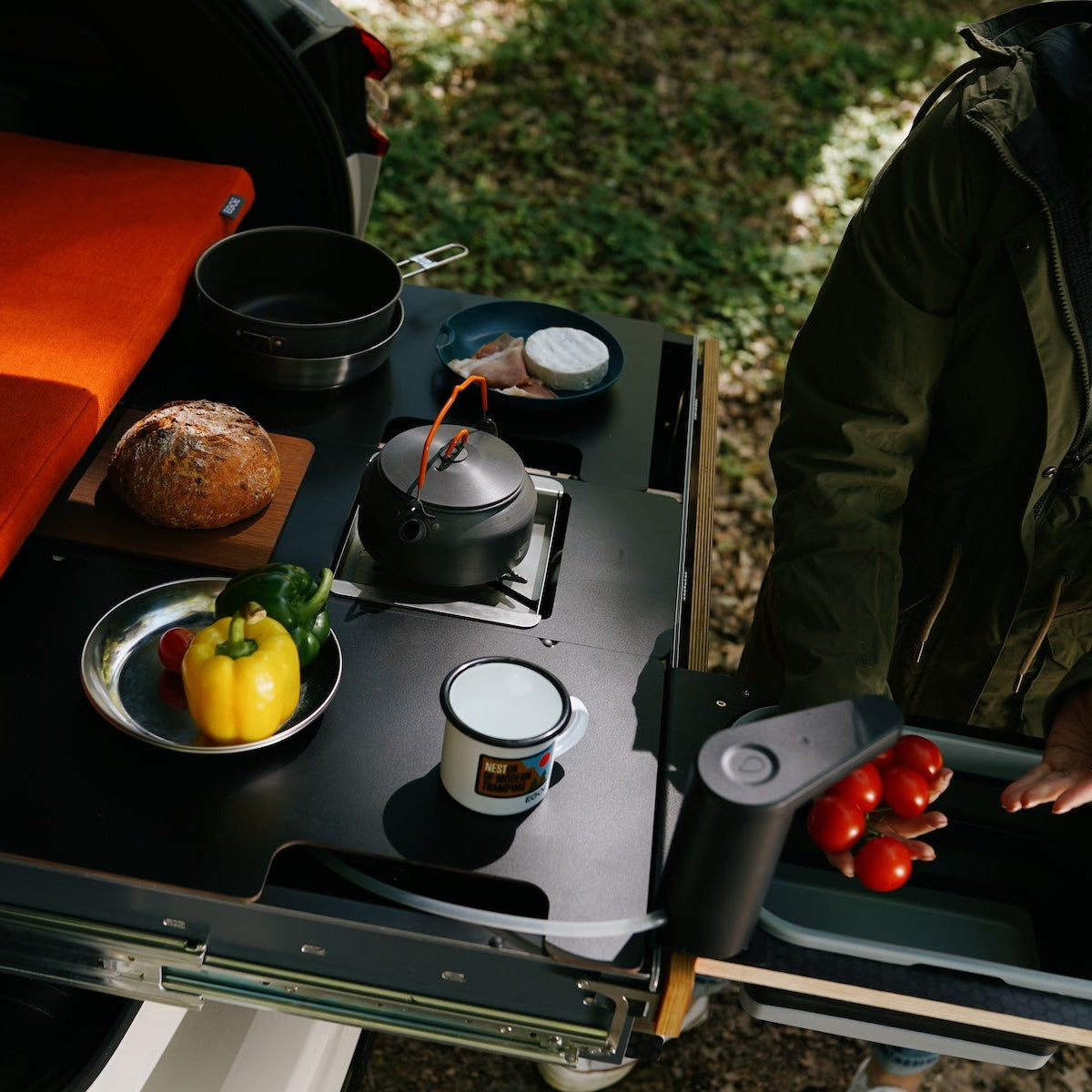 EGOE Nestbox S Komplettset – Campingbox mit Küche, Bett & Wassermodul