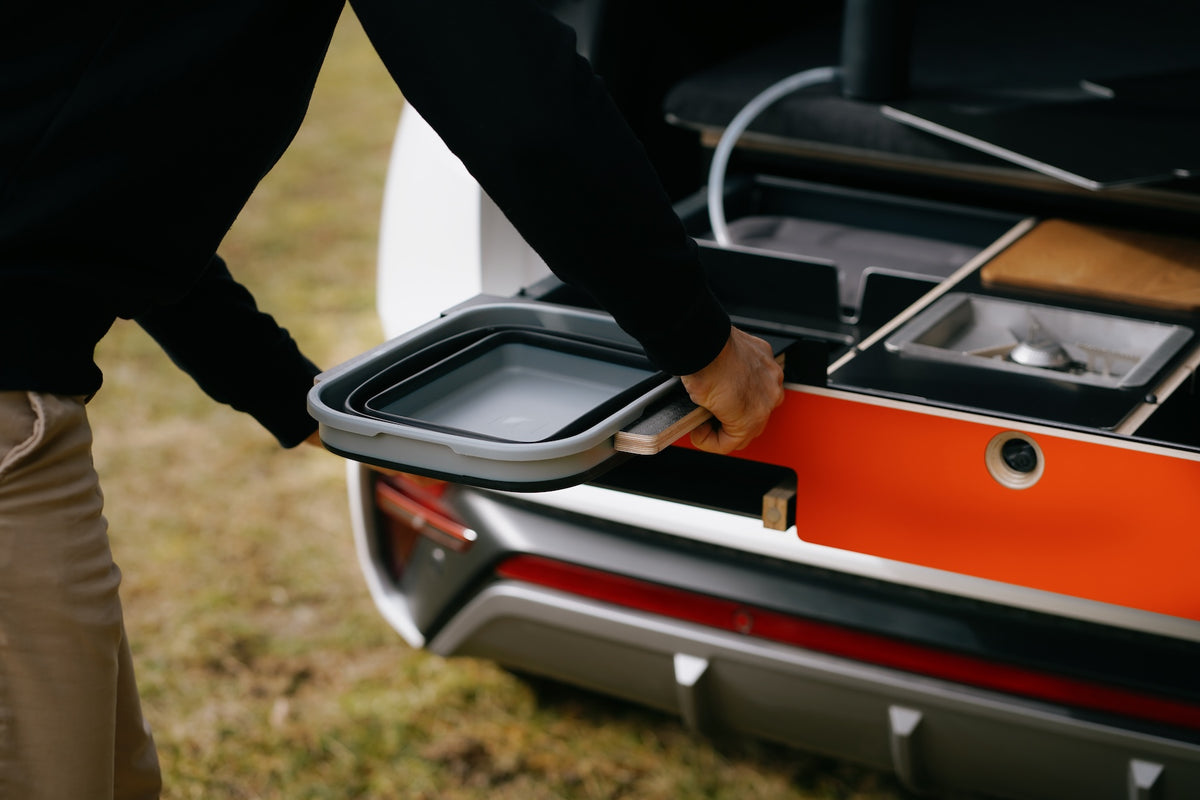 EGOE Nestbox S Komplettset – Campingbox mit Küche, Bett & Wassermodul
