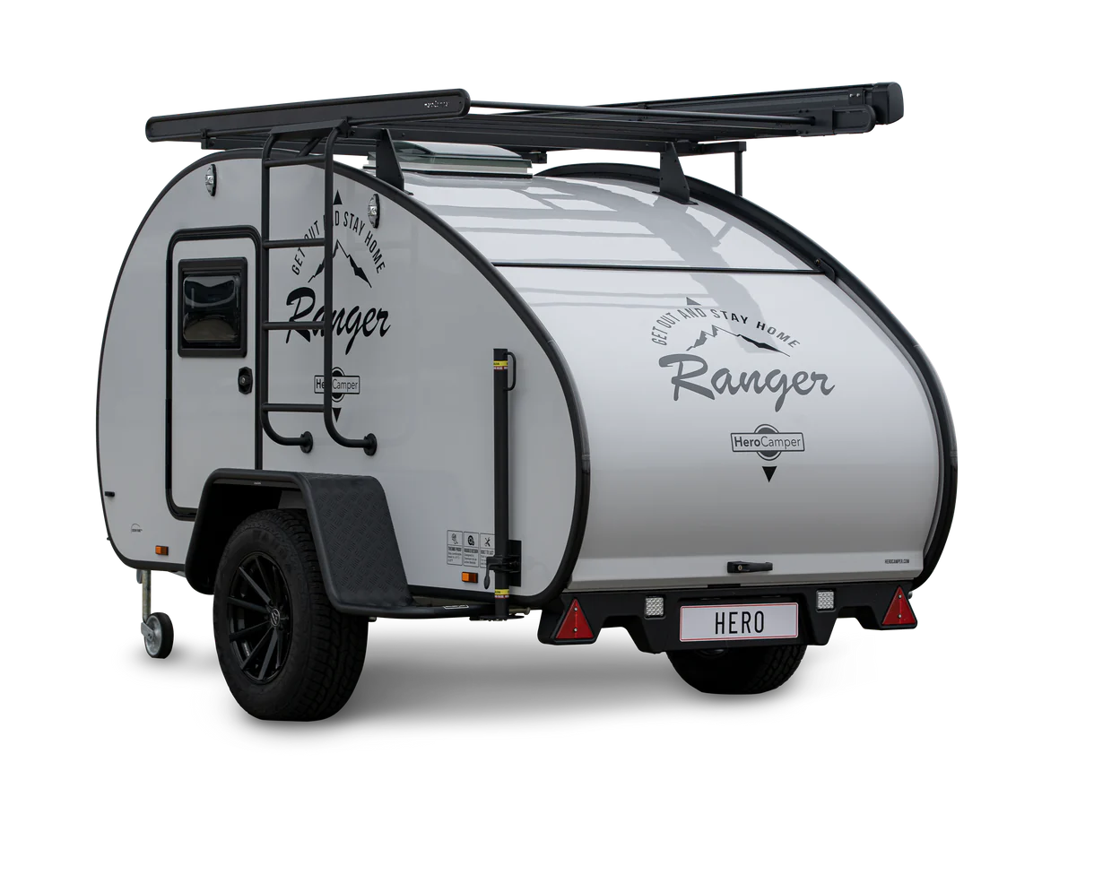mini camping anhänger HEROCAMPER Teardrop-Caravan Livingstone – Mini-Wohnwagen mit Markise
