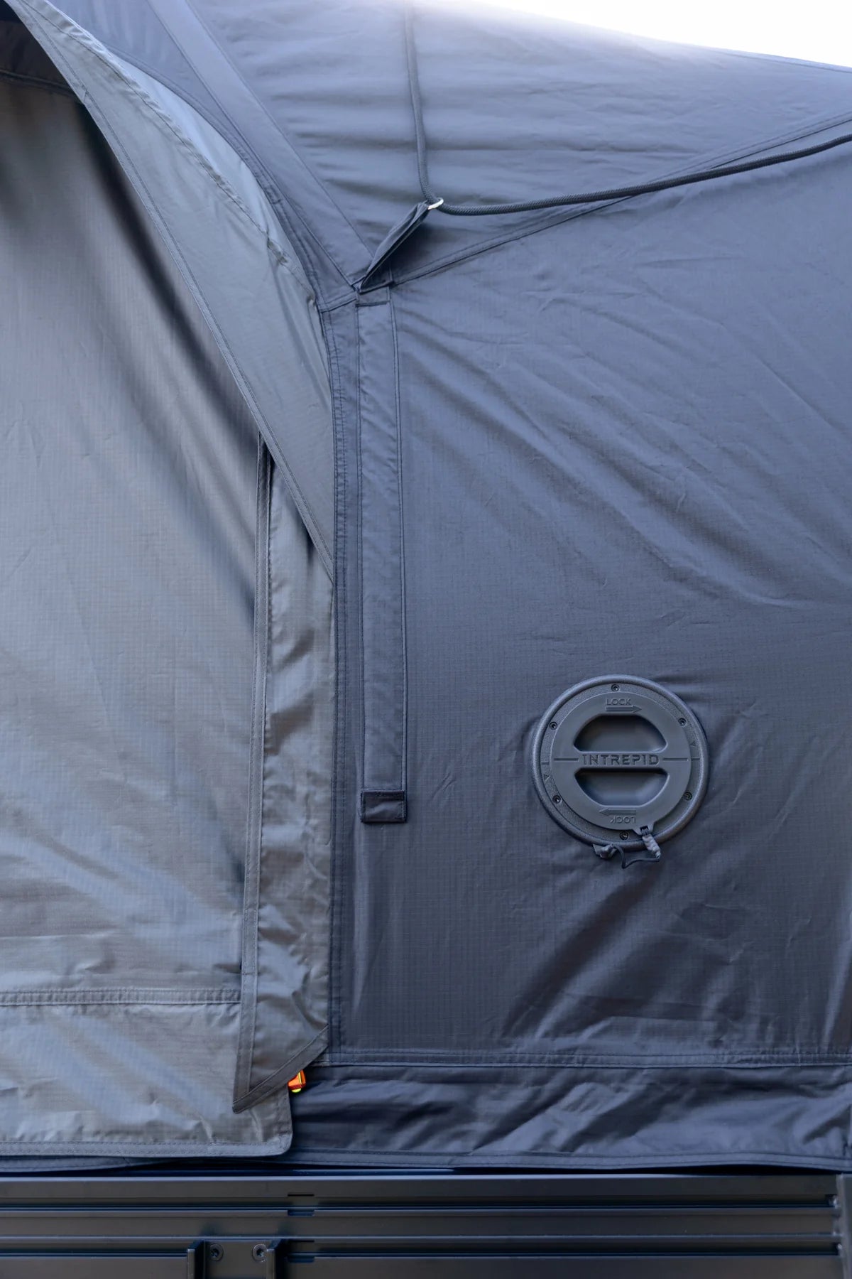 Intrepid Hybrid Hartschalen Dachzelt Geo 3.0 Pro