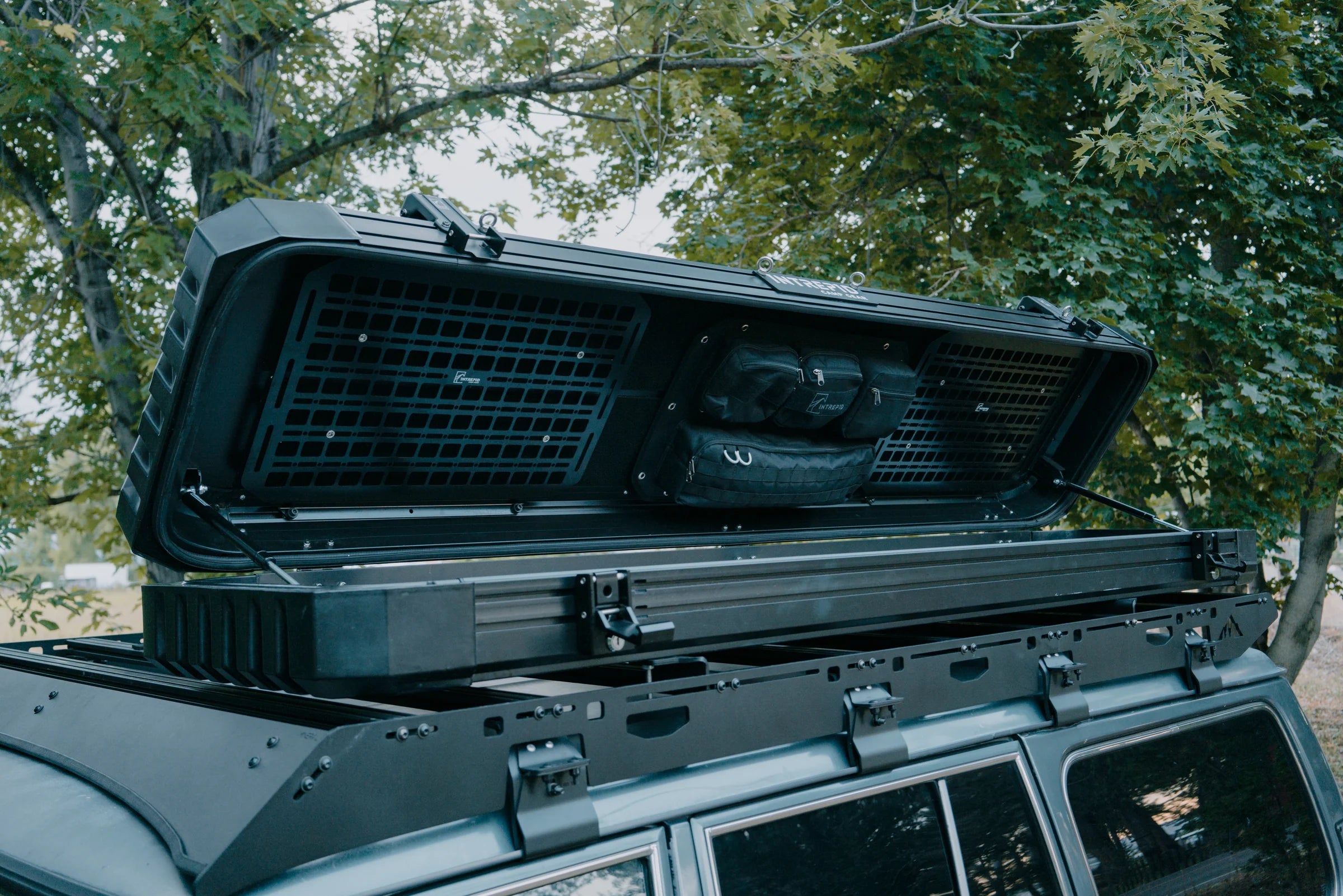 Intrepid Dachbox ITX190