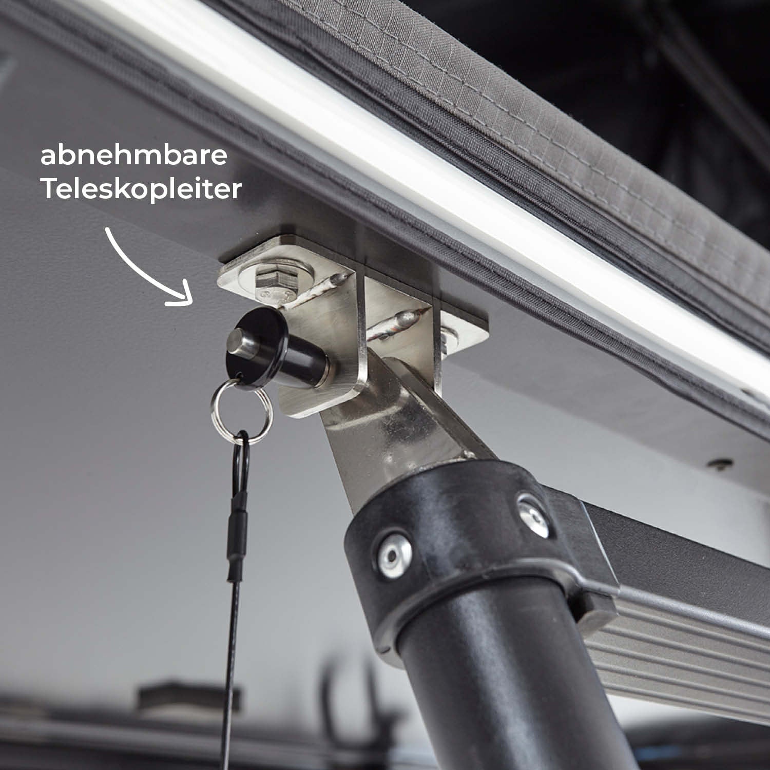 Hybrid Dachzelt MIGHTY OAK Gen 3.0: robuste Hartschale, recycelter Stoff, LED-Licht, schnell aufbaubar, ideal für 2-3 Personen, ganzjährig nutzbar.