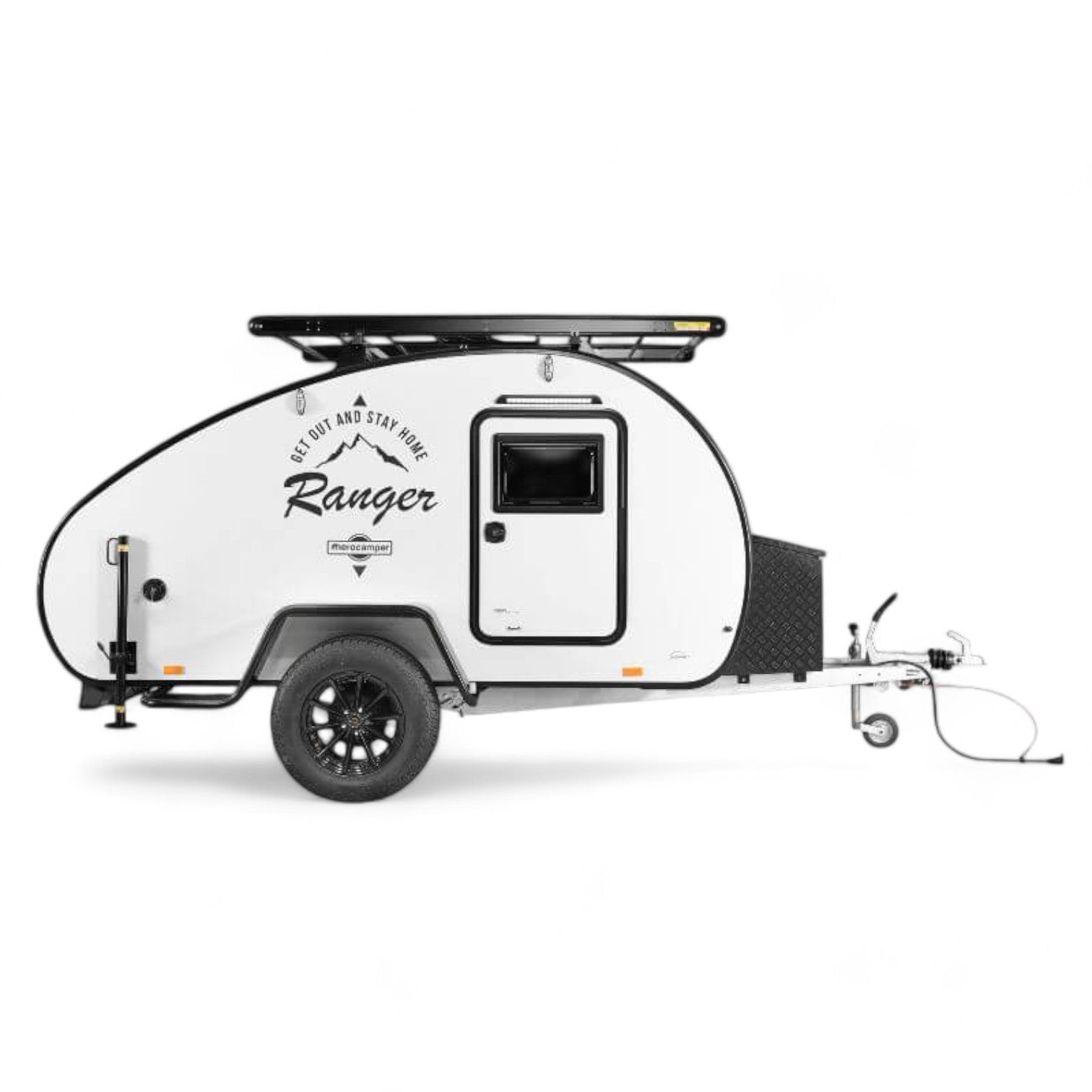 Hero Camper von dänischen Designern – isolierter, warmer Rückzugsort für Outdoor-Abenteuer mit Solarpanel, Kompressor Kühlbox und Offroad-Ausstattung.