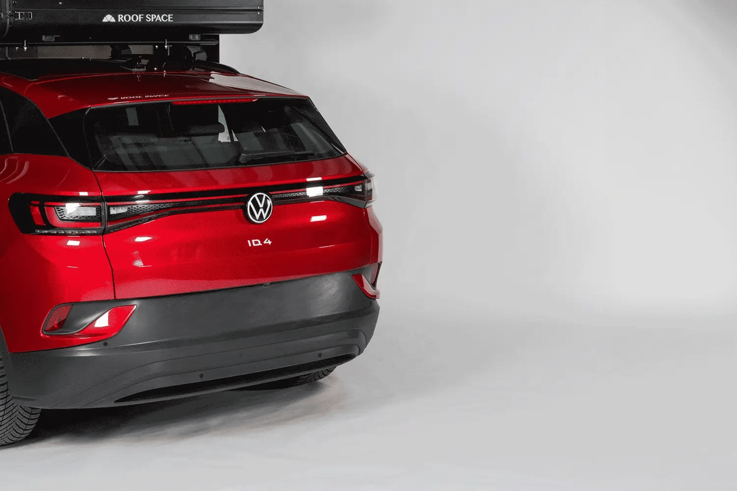 squiq Traveler compact – Campingbox und Kofferraumauszug für kleine Kombis