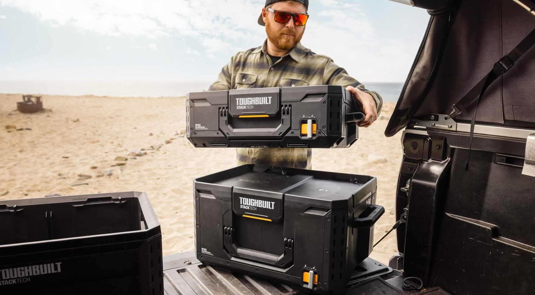 ToughBuilt Stacktech in verschiedenen Anwendungen als Campingbox