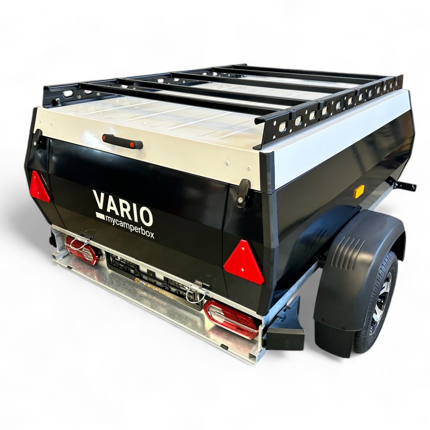VARIO Cargoliner Anhänger mit personalisierbarer Farbe, 720L Ladevolumen, und flexibler Ausstattung für Outdoor-Abenteuer.