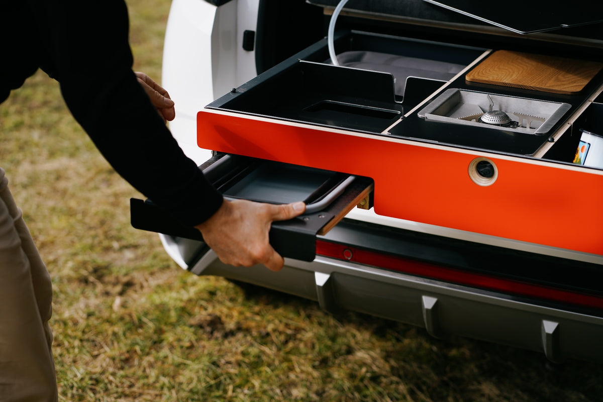 EGOE Nestbox S Komplettset – Campingbox mit Küche, Bett & Wassermodul