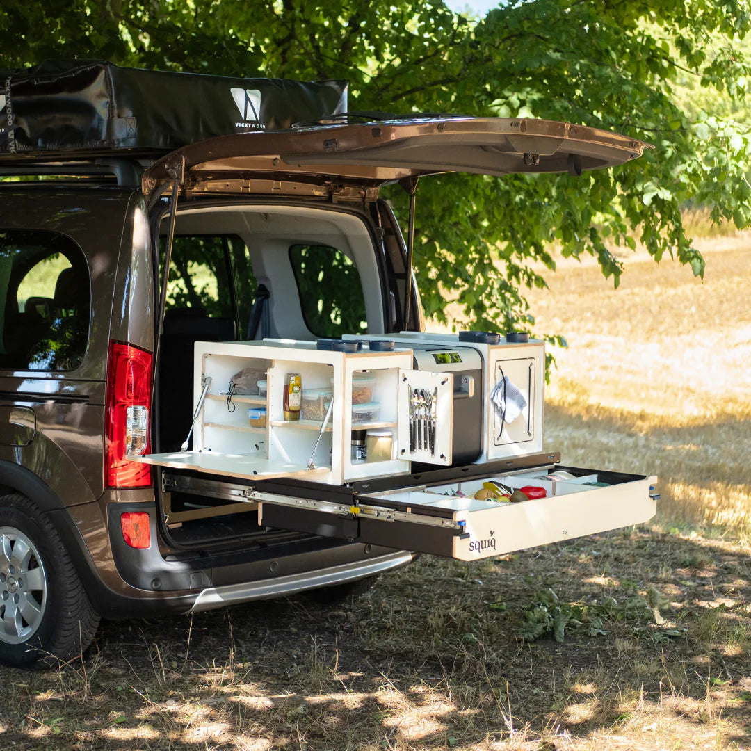 squiq Traveler max – Campingbox und Kofferraumauszug für Vans